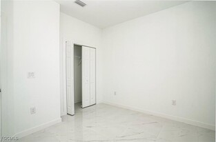 2427 Mansfield Ave S in Lehigh Acres, FL - Building Photo