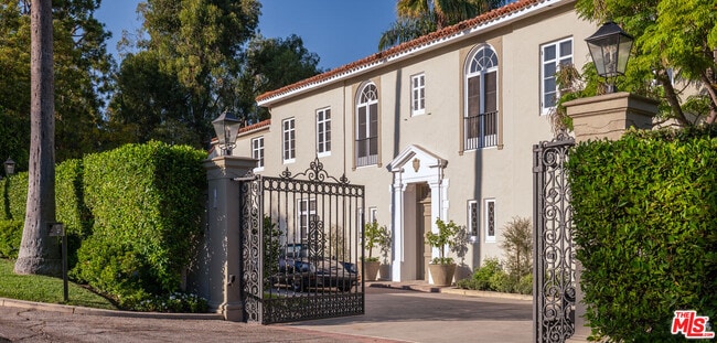 356 St Pierre Rd in Los Angeles, CA - Building Photo - Building Photo