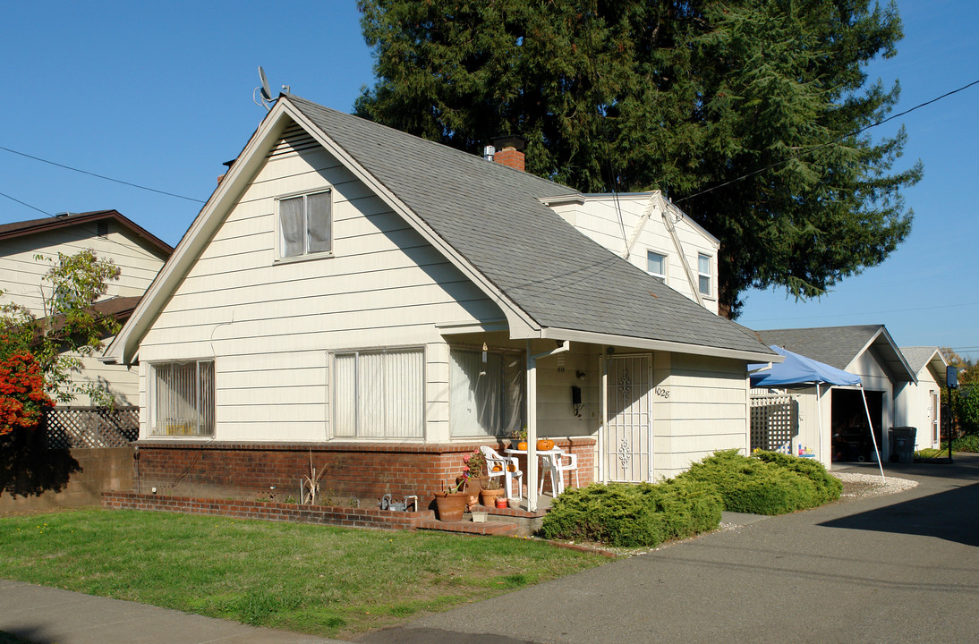 1028 King St in Santa Rosa, CA - Building Photo