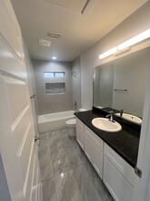 710 Palmer Rd, Unit 3 in Mission, TX - Foto de edificio - Building Photo