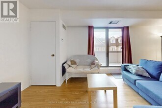 1200 Bridletowne Cir in Toronto, ON - Building Photo - Building Photo