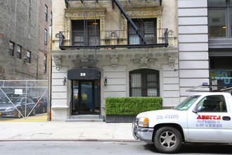 28 W 26th St in New York, NY - Foto de edificio - Building Photo