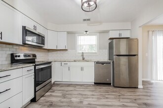 6228 S Lakeview Dr in Mason, OH - Foto de edificio - Building Photo