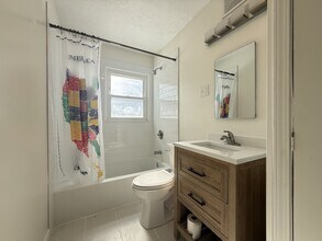 814 Taylor St in Ann Arbor, MI - Building Photo - Building Photo