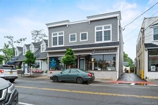 269 Bayville Ave in Bayville, NY - Building Photo