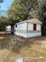 108 Hornet Ln in Lufkin, TX - Building Photo
