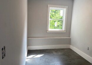 2 Cottage St, Unit 2-4 #2 in Boston, MA - Building Photo - Building Photo