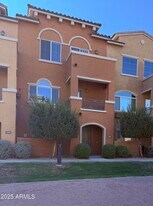 240 W Juniper Ave in Gilbert, AZ - Building Photo