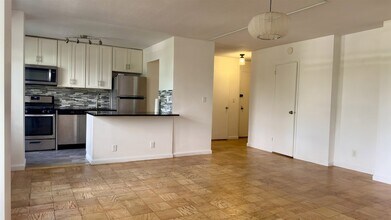 201 St Pauls Ave, Unit 2P in Jersey City, NJ - Building Photo - Building Photo