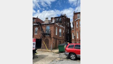 1211 N Calvert St in Baltimore, MD - Building Photo - Building Photo