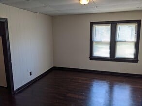 831 S Burdick St in Stillwater, OK - Building Photo - Building Photo