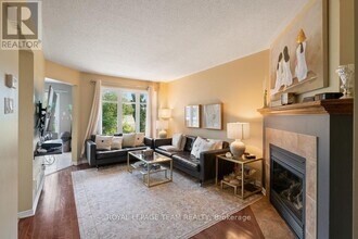 243 Royal Gala Private in Ottawa, ON - Building Photo - Building Photo
