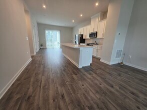 1717 Autumn Maple Leaf Dr in Dumfries, VA - Building Photo - Building Photo