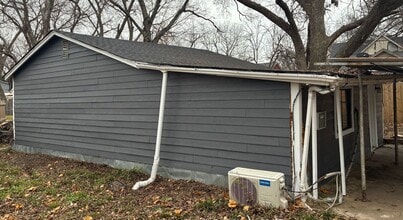 105 E Bond St in Denison, TX - Building Photo - Building Photo