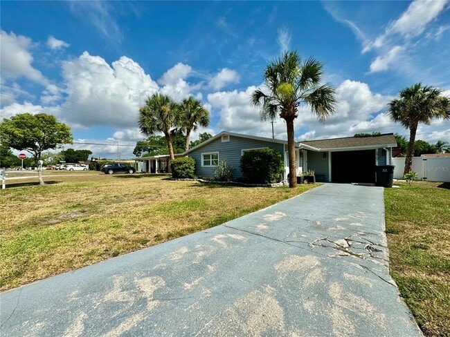 2707 W Kenmore Ave in Tampa, FL - Building Photo - Building Photo