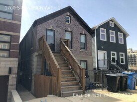 1700 S Newberry Ave in Chicago, IL - Building Photo