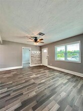 801 40th Ave NE in St. Petersburg, FL - Building Photo - Building Photo