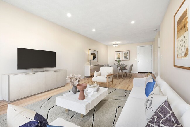 property at 9 Kenmar Dr