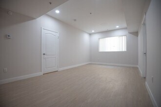 7122 Amigo Ave in Los Angeles, CA - Building Photo - Building Photo