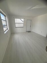 1400 W 29th St in Hialeah, FL - Building Photo - Building Photo