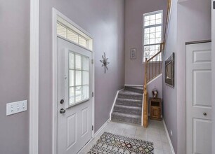 2221 Sunrise Cir in Aurora, IL - Building Photo - Building Photo