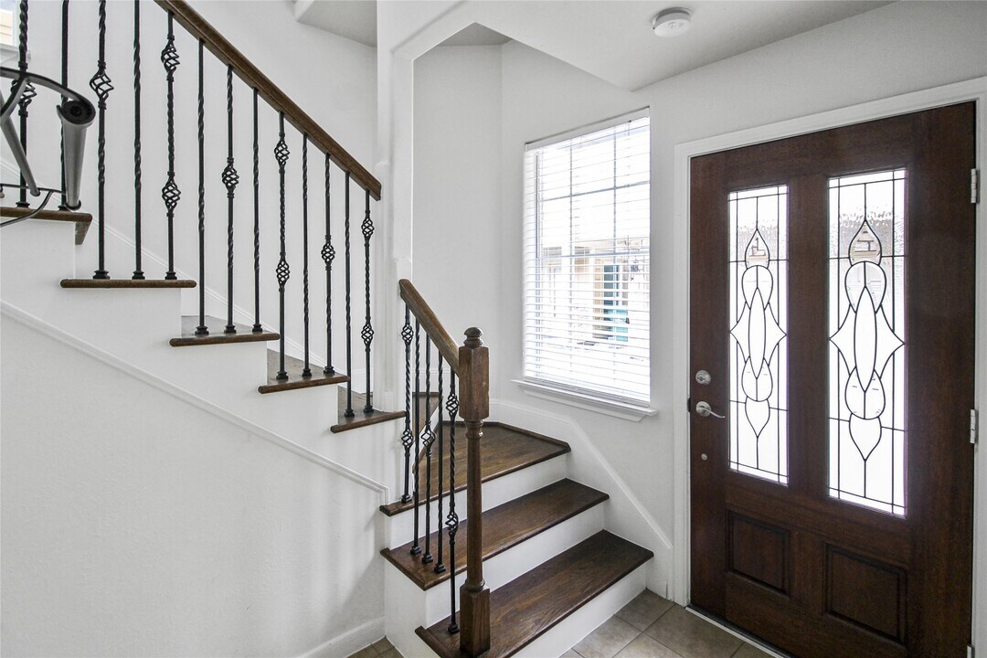 5811 Washington Ave in Houston, TX - Building Photo