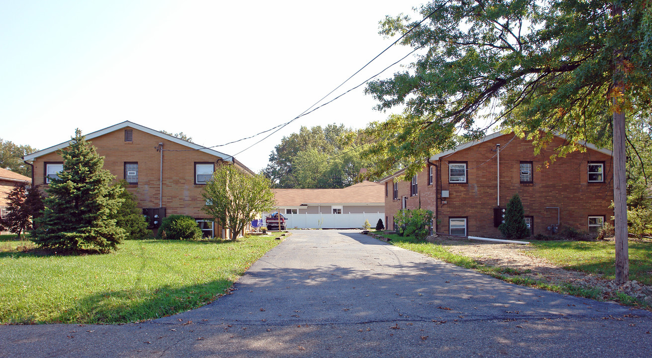 3017-3019 Frederick St in Youngstown, OH - Building Photo