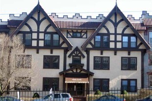 1734 Commonwealth Avenue, Unit #2 in Boston, MA - Building Photo