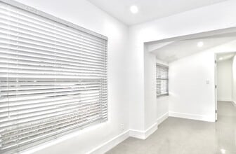 YOUNG CIRCLE in Hollywood, FL - Building Photo - Building Photo