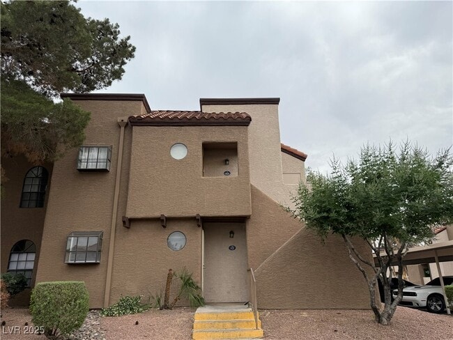 property at 2966 Juniper Hills Blvd