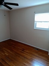 4106 Sanford Dr in Johnson City, TN - Building Photo - Building Photo