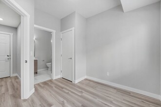 620 Red Sky Way NE in Calgary, AB - Building Photo - Building Photo