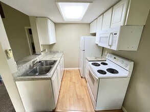 9942 SE Talbert St, Unit 9942 SE Talbert in Happy Valley, OR - Building Photo - Building Photo
