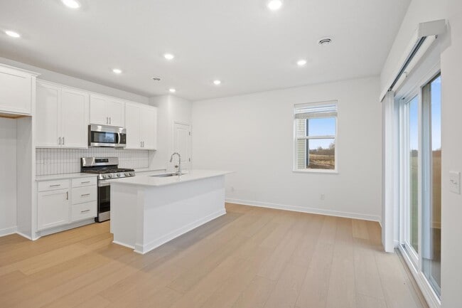 property at 10724 Henslowe Ave S