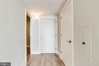 88 V St SW in Washington, DC - Building Photo - Building Photo