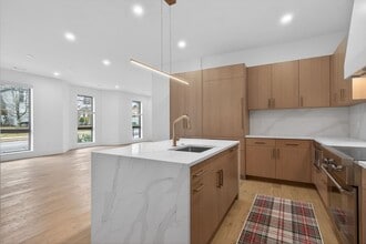 1114 Beacon St in Newton, MA - Building Photo - Building Photo