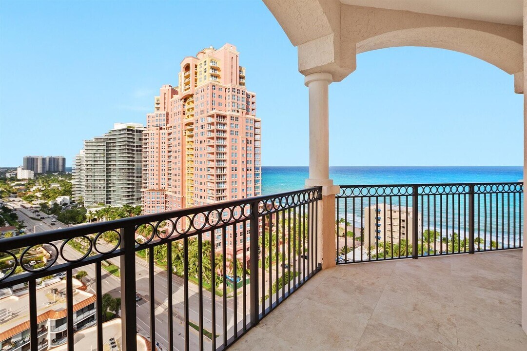 2011 N Ocean Blvd, Unit 1605 in Fort Lauderdale, FL - Building Photo