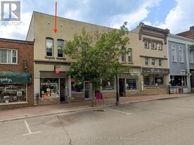 23 Peter St S in Orillia, ON - Building Photo