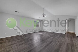 3613 Clay St in Sacramento, CA - Building Photo - Building Photo