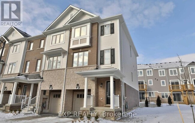 116 Hibiscus Ln in Hamilton, ON - Building Photo - Building Photo