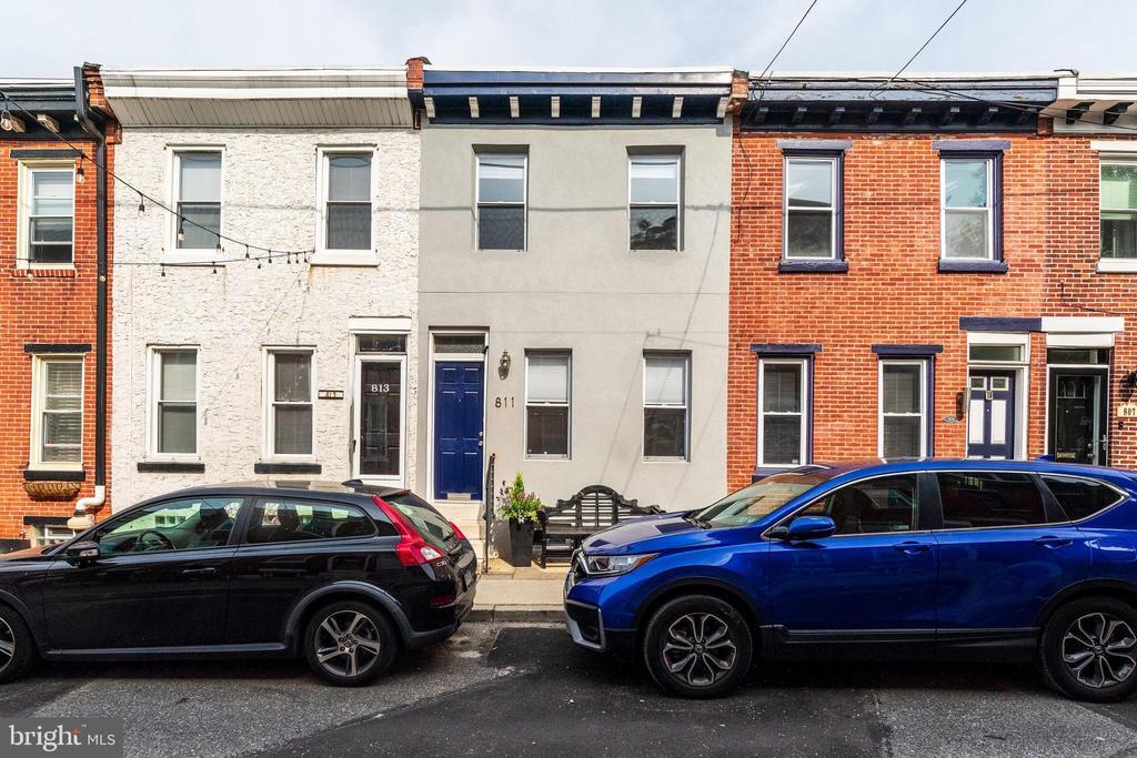 811 N Bucknell St in Philadelphia, PA - Building Photo