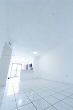 5300 W 21st Ct in Hialeah, FL - Building Photo - Building Photo