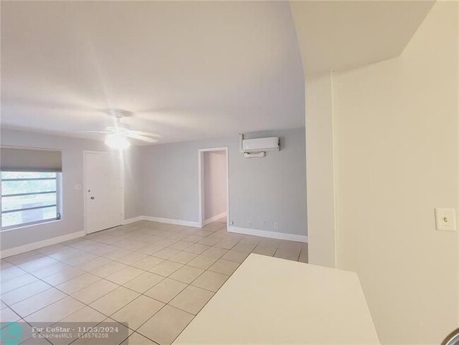 4213 NE 21st Ave in Fort Lauderdale, FL - Building Photo - Building Photo