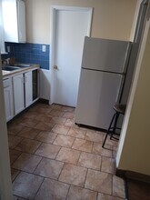 223 Fallowfield Ave, Unit Apartment D in Charleroi, PA - Building Photo - Building Photo