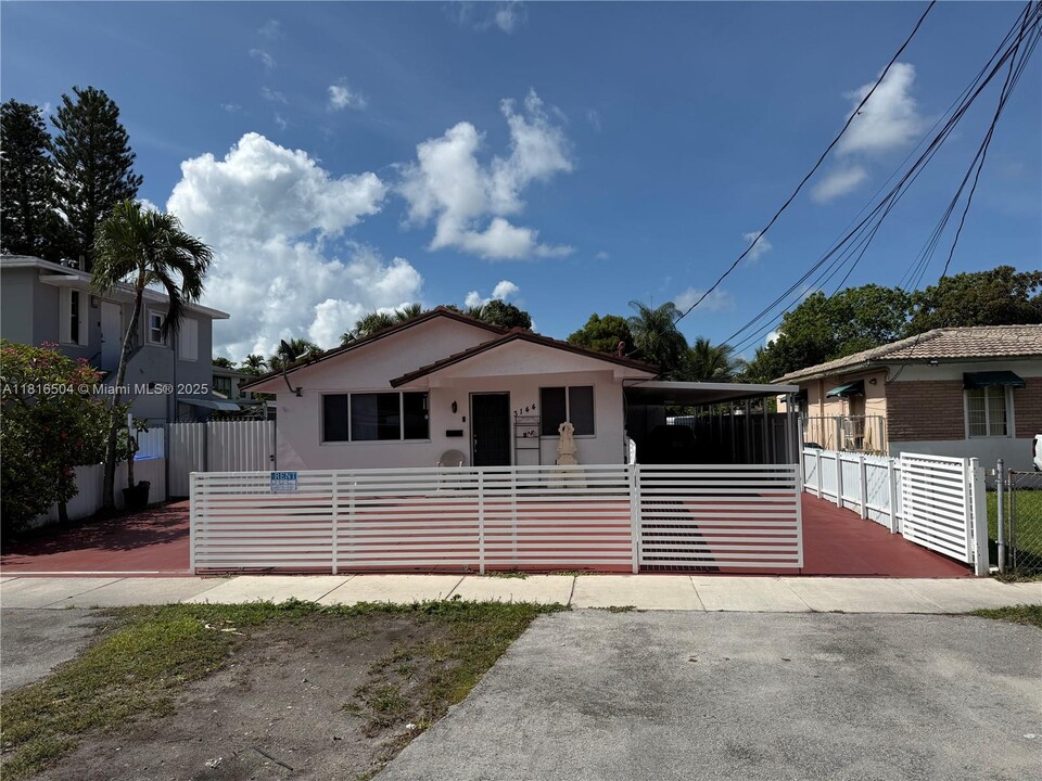 3144 SW 23rd St in Miami, FL - Building Photo