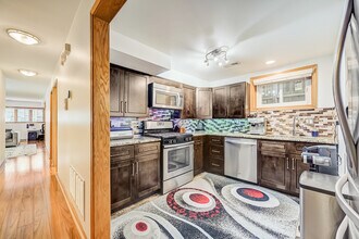 4101 N Dickinson Ave in Chicago, IL - Building Photo - Building Photo