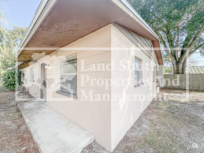 property at 518 W Belmar St