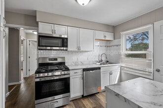 9517 Lydell Dr in Affton, MO - Building Photo - Building Photo