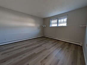 367 Hildreth St in Lowell, MA - Building Photo - Building Photo