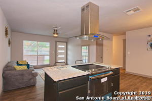 7274 Montgomery Dr in San Antonio, TX - Building Photo - Building Photo